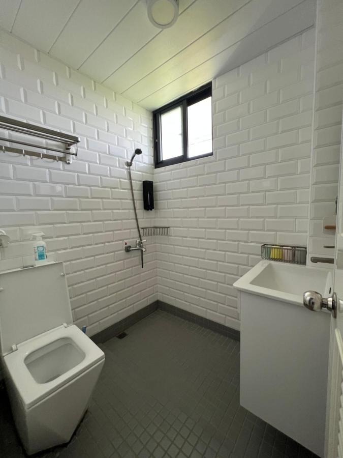 Back To Real Hostel T'ai-tung Eksteriør billede